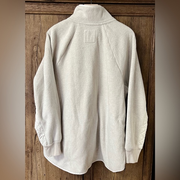 Abercrombie & Fitch Pullover Asymmetrical Snap-Up Quilted Beige Fleece XXL - Picture 3 of 9